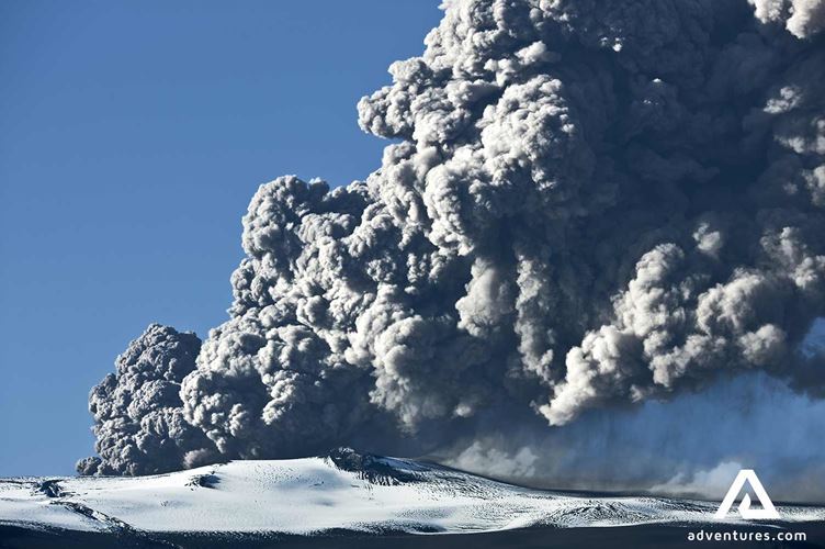 big ash cloud above eyjafjallajokull volcano