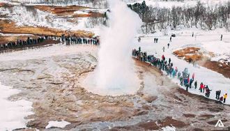 geysir strokkur area in winter from above