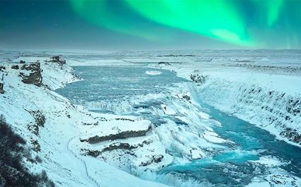 Golden Circle Surprise - Minibus Tour with Aurora Watching