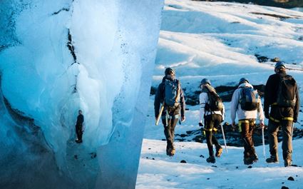 Im Herzen des Gletschers - Eishöhle