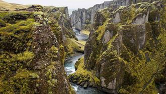 Fjadrargljufur Canyon
