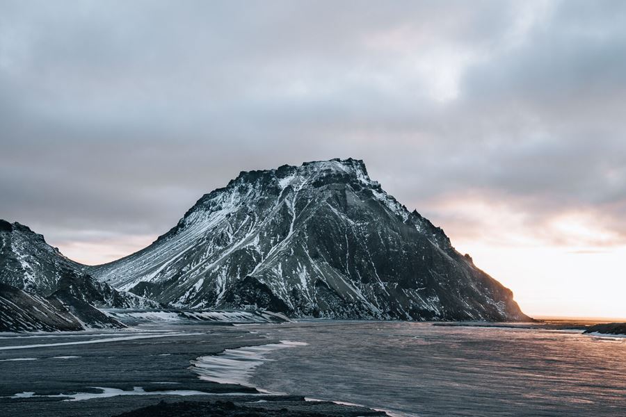 Katla Ice Cave Sea