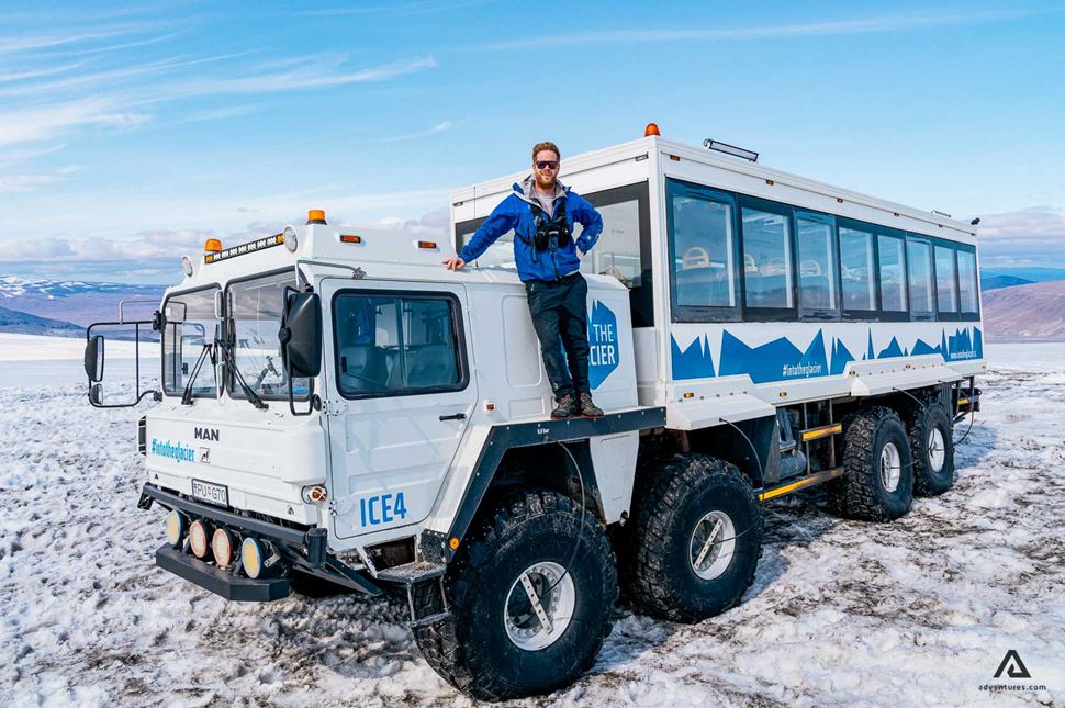 Into the glacier 4x4 super truck
