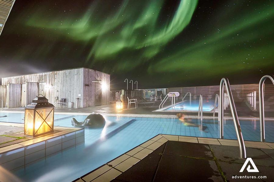 aurora borealis above laugarvatn