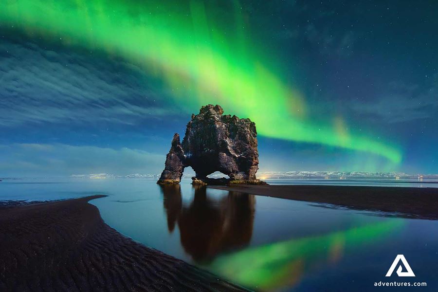 northern lights above hvitserkur