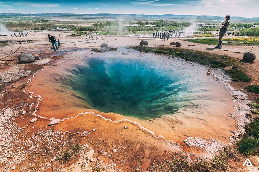 Empty pool after eruption